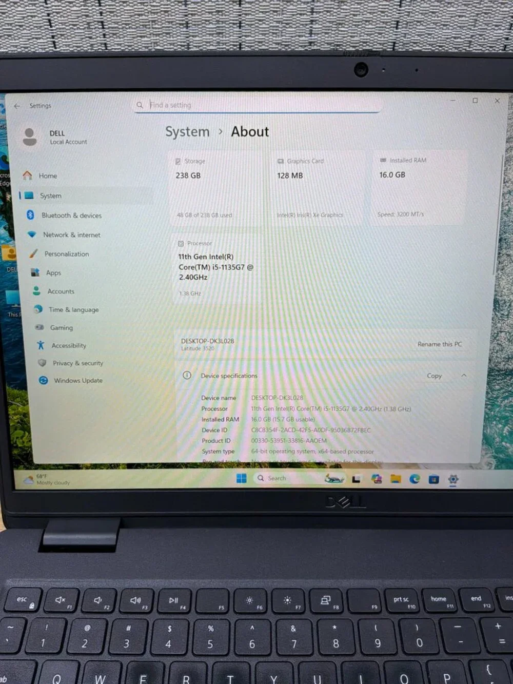 Dell Latitude 3520 15.6